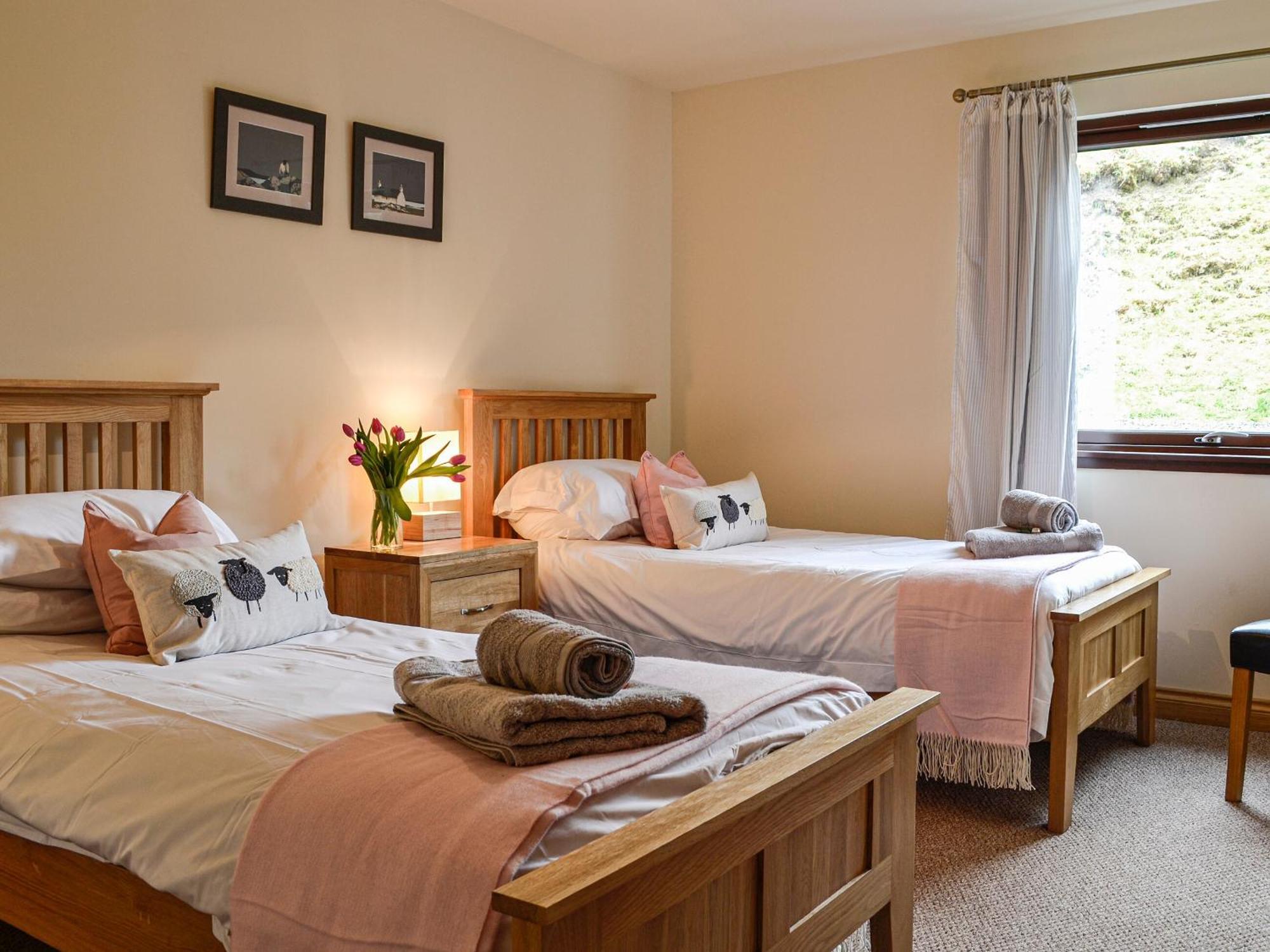 Glengoulandie Lodge ภายนอก รูปภาพ